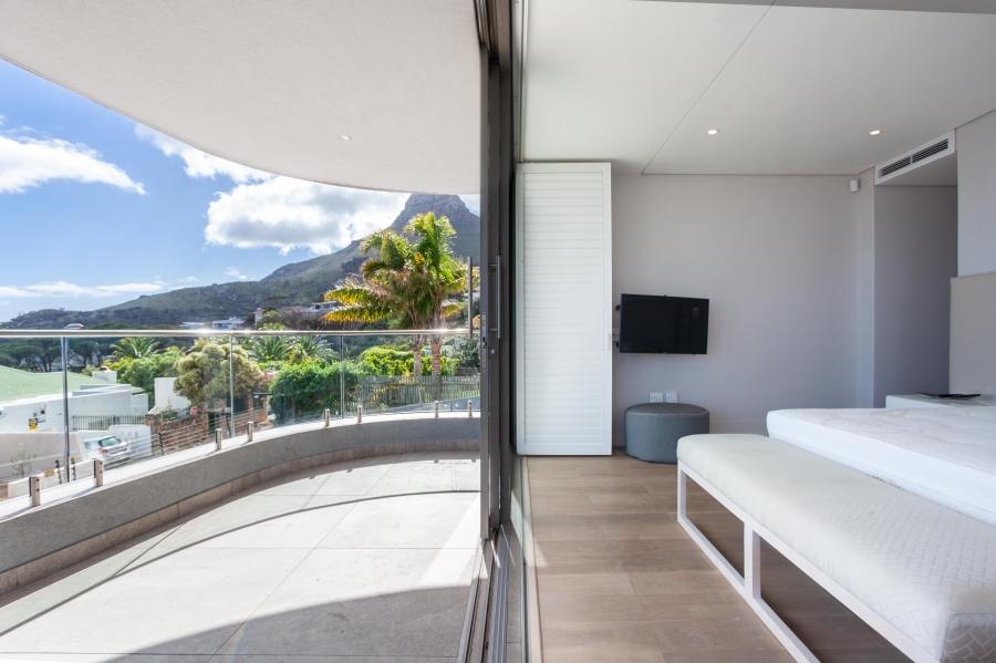 To Let 4 Bedroom Property for Rent in Camps Bay Western Cape